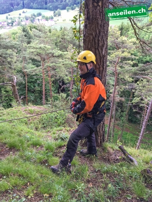 2017-06-06 Arbeiten im steilen Gelände